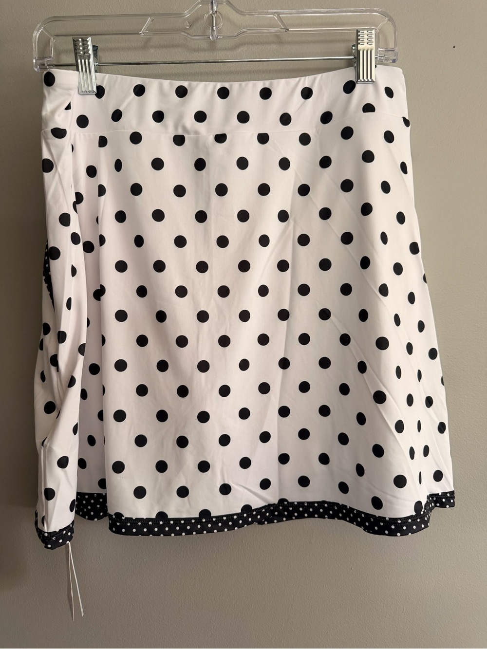 Acegolfs White and Black Polka Dot Active Skort Size L - Picture 4 of 7
